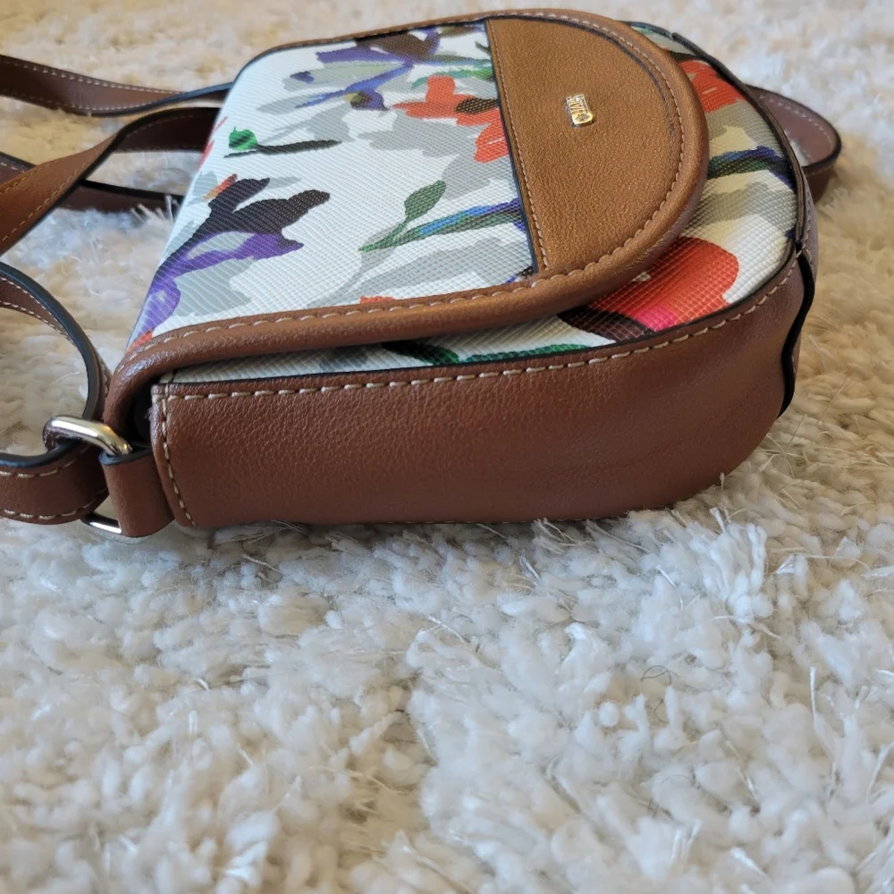 Chaps Watercolor Floral Crossbody Bag Purse‎ Faux Leather Flap Snap